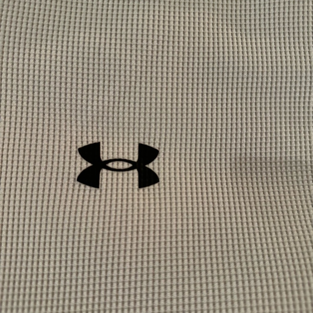 Men’s Under Armour Cream Waffle knit Pullover Hoodie, Excellent Condition - Picture 2 of 6